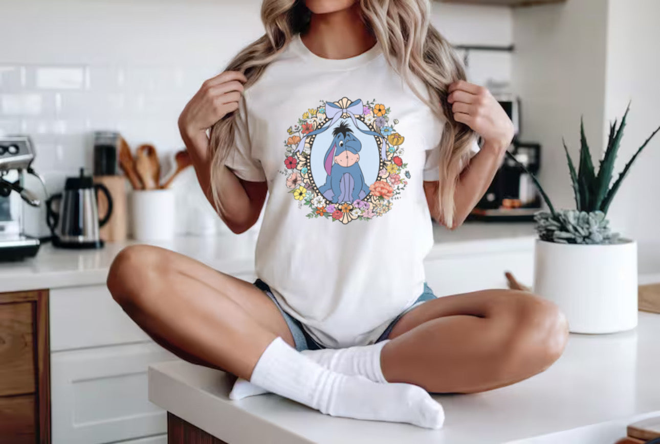 Wood Friends Coquette Style (All Designs) - T-Shirt Unisex All Sizes