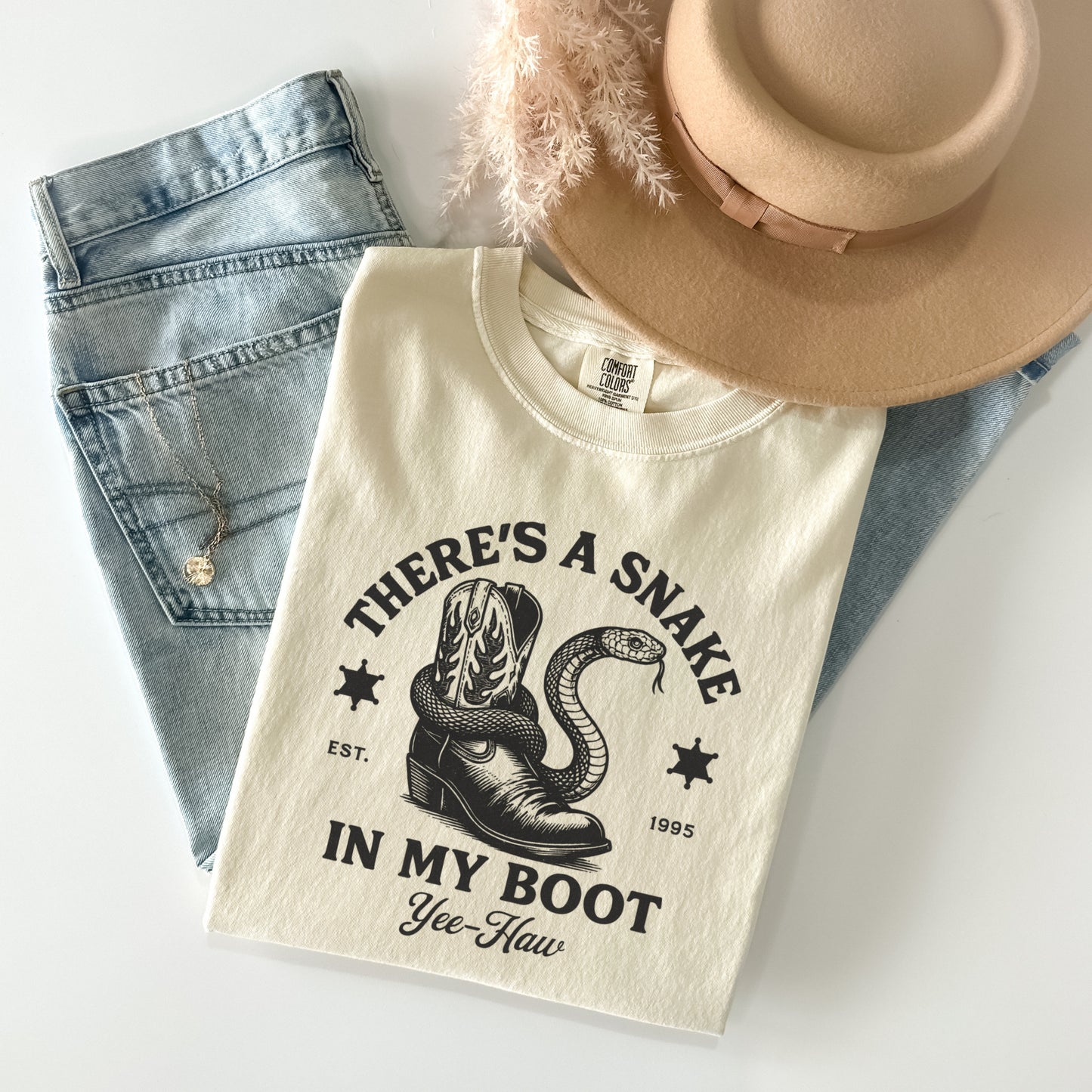 Snake in my boot - Tee’s & Sweatshirts (all sizes)