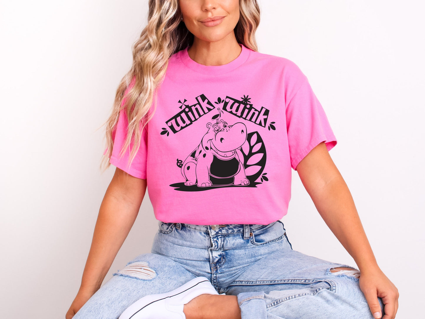 Wink Wink - Small world - Tee’s & sweatshirts Unisex All Sizes