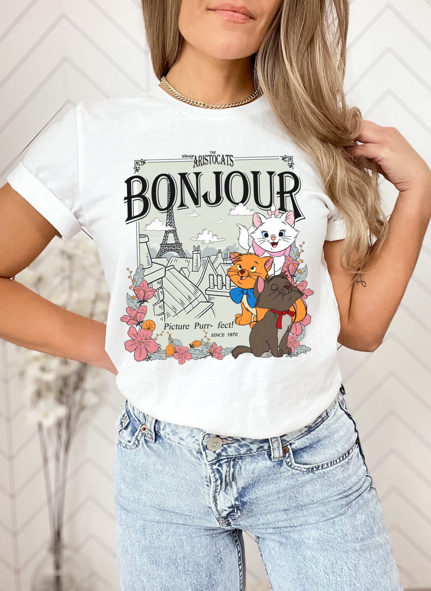 Bonjour, Kitty - T-Shirt Unisex All Sizes