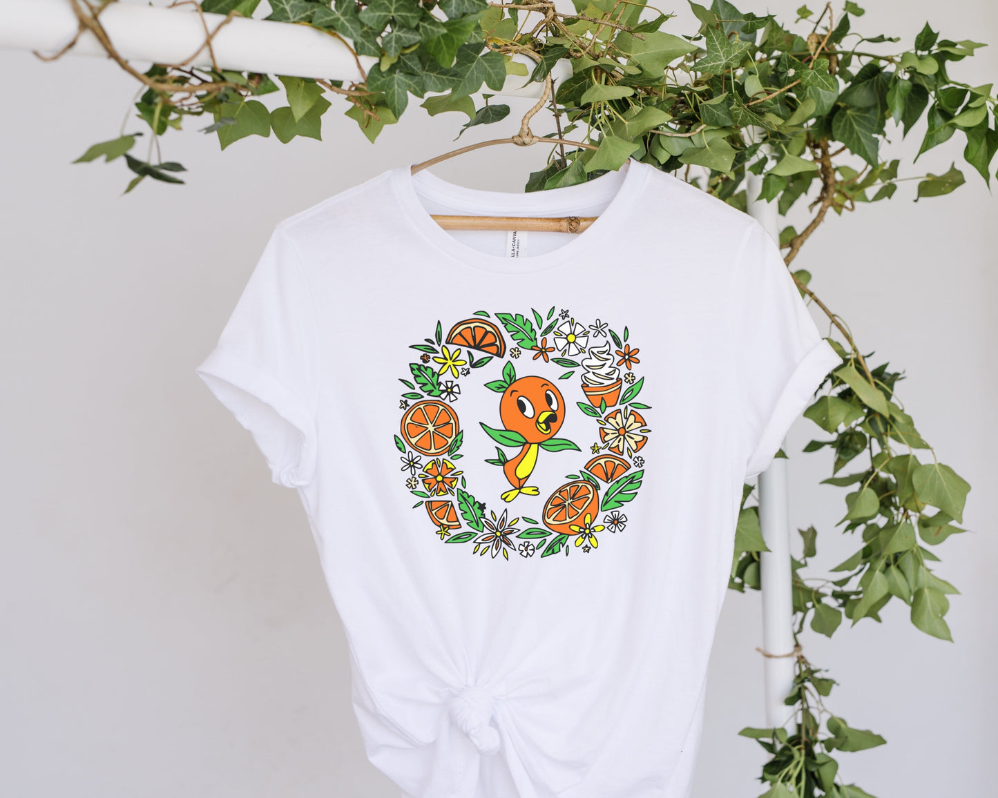 Citrus Grove Wreath - T-Shirt Unisex All Sizes