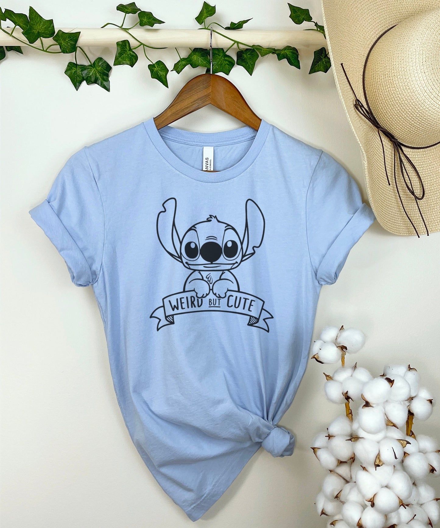 Weird but cute - Tee’s & sweatshirts Unisex All Sizes