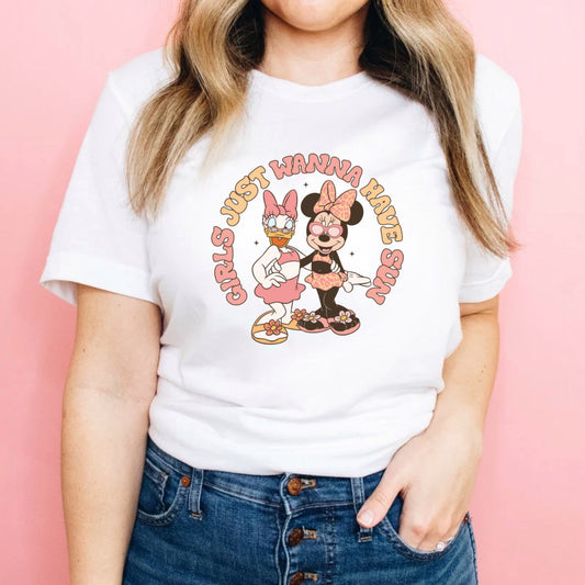 Girls just want to have sun - T-Shirt Unisex All Sizes